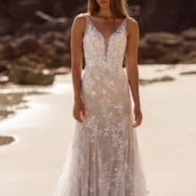 csipkés sellő menyasszonyi ruha