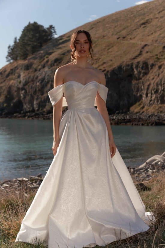 ejtettvállú esküvői ruha - Keaton
