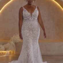 Vállpántos nagyméretű menyasszonyi ruha