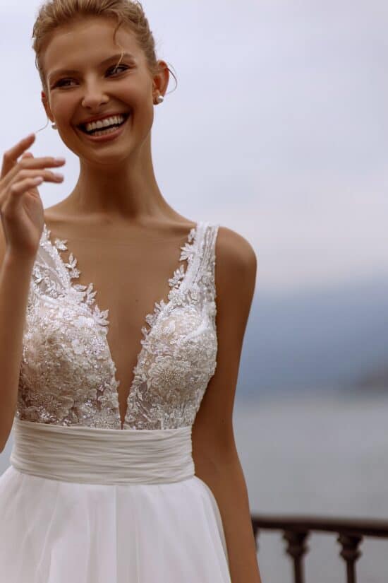 1028 3 Lady Di Bride wedding dress