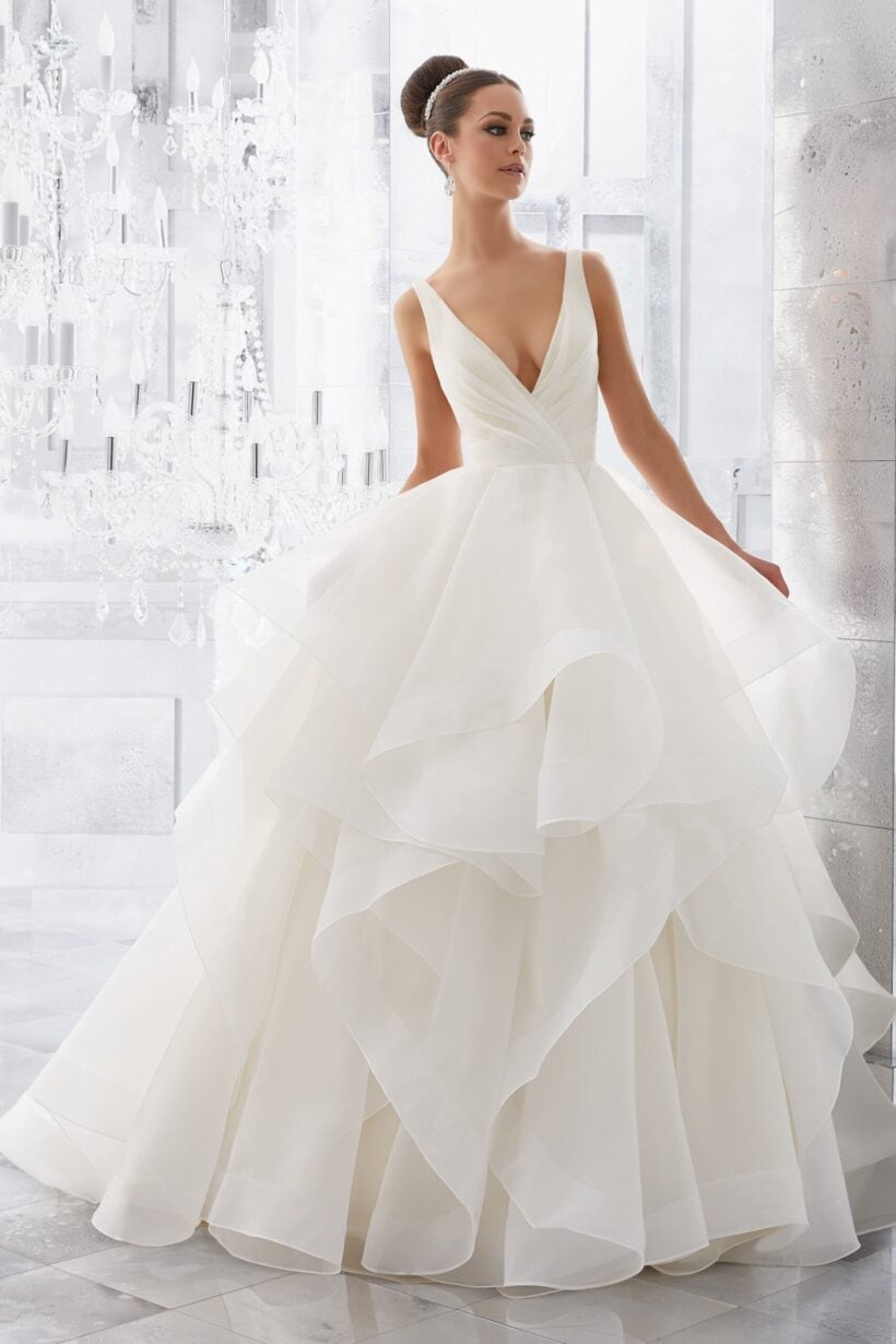 fodros-ruha-szalagavatora-milly fodros keringőruha