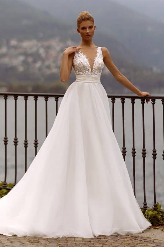 övvel készült szalagavató ruha