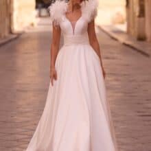 mikádó menyasszonyi ruha