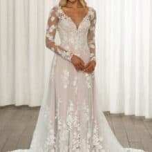 Csipkés hosszú ujjú menyasszonyi ruha