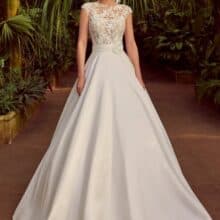 klasszikus szatén esküvői ruha