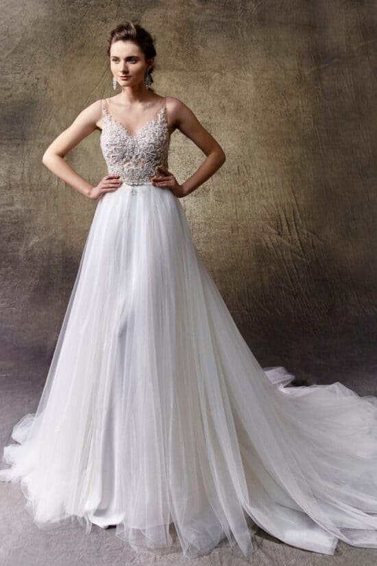 Csipkés 64 Enzoani Lynn