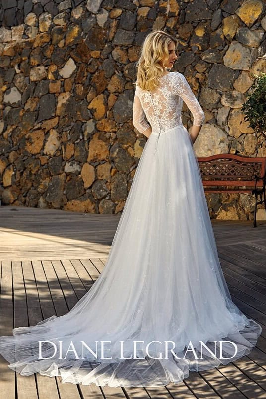 nagymeretu-eskuvoi-ruha-Diane-Legrand-7528-menyasszonyi-ruha-back-1