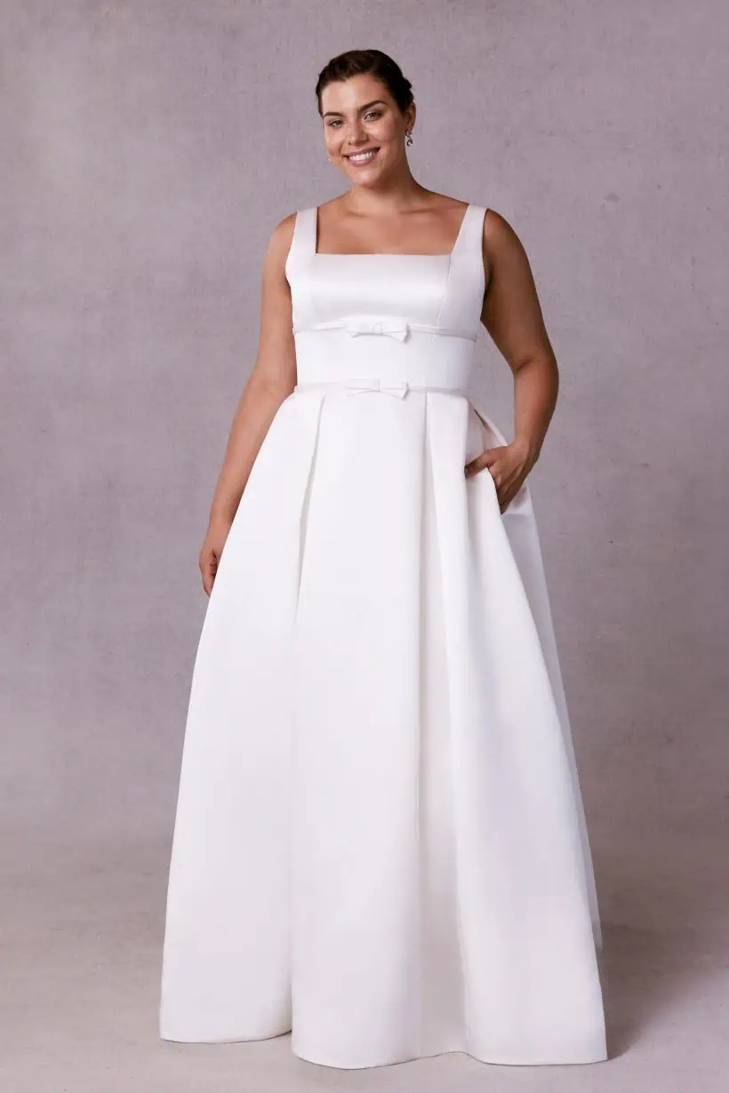 3454_Ivory_0016 Szatén plus size menyasszonyi ruha - Morilee - Sway