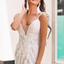 fényben szikrázó, különleges glitter textil közelről.