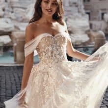 menyasszony romantikus, olasz városi háttérrel – stílus és időtlen szépség egyetlen fotón.