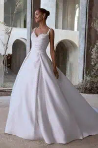 Szatén hercegnős menyasszonyi ruha