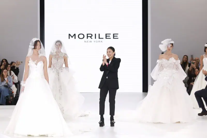 Jiup Kim a Barcelona Bridal Week fashion show-n