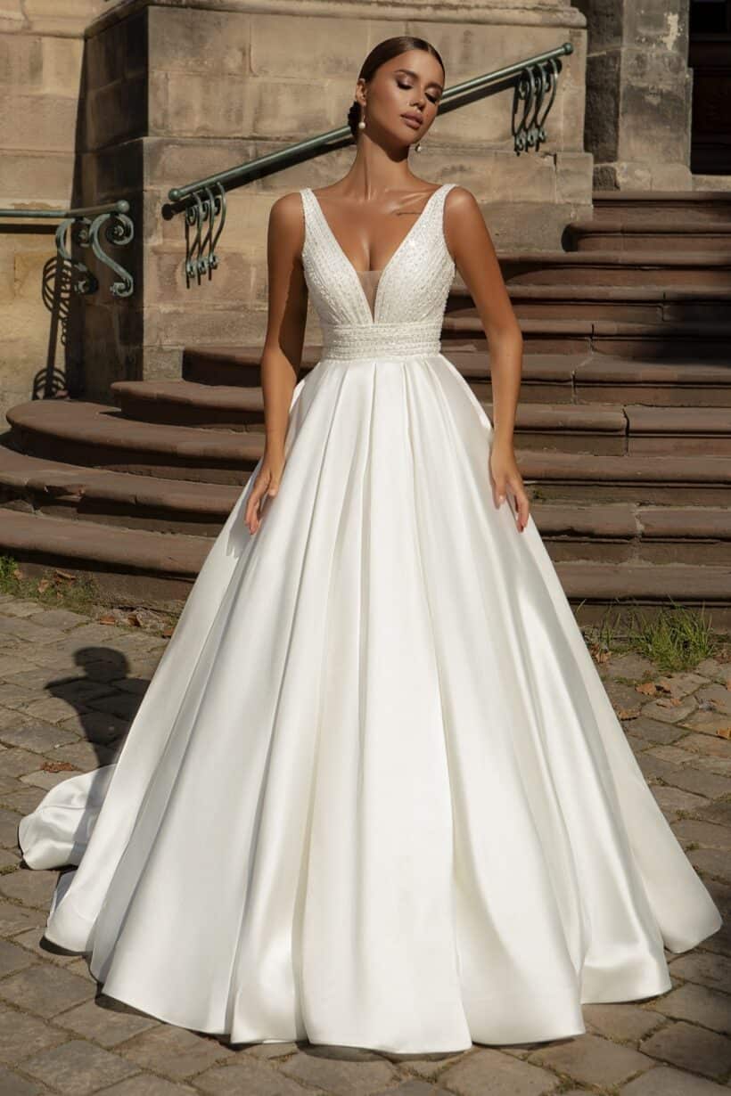 903-1 Wedding dress Lady Di Bride gyöngyös hercegnős szalagavató ruha