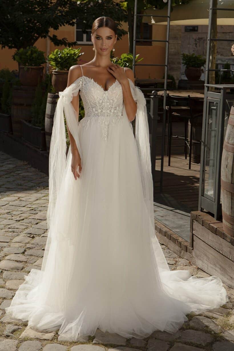 tüll szalagavató ruha