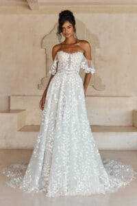 2026 menyasszonyi ruha trendek – a romantika új korszaka 19 LAIYA ML25110 5