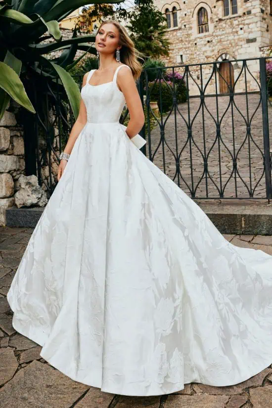 Jacquard esküvői ruha