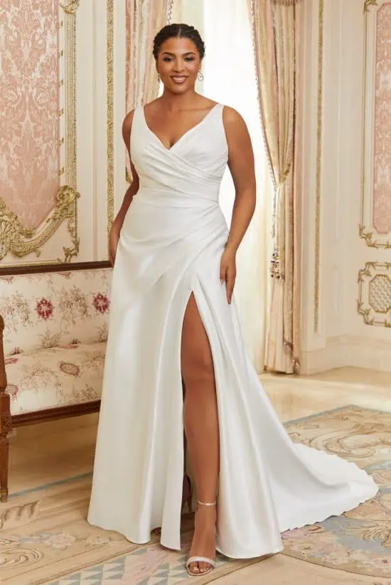 Plus size menyasszonyi ruha szaténból