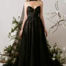 Fekete menyasszonyi ruha