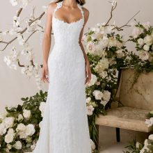 csillogó gyöngyös menyasszonyi ruha