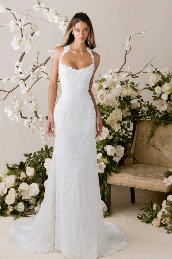 csillogó gyöngyös menyasszonyi ruha