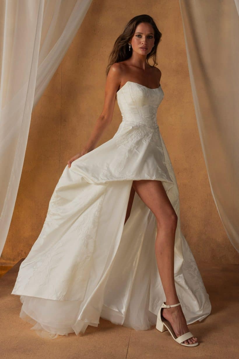 NATE-5 Basque derekú menyasszonyi ruha