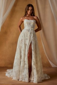 2026 menyasszonyi ruha trendek – a romantika új korszaka 9 NAVA ML26155 5