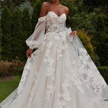 hercegnős menyasszonyi ruha ujjakkal
