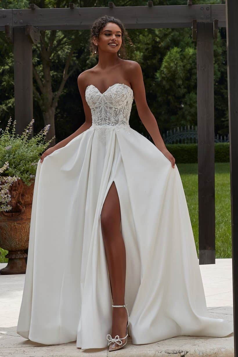 szatén A vonal menyasszonyi ruha zsebbel