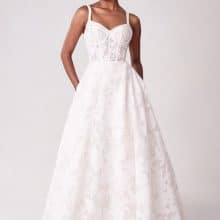 organza menyasszonyi ruha A vonal zsebbel